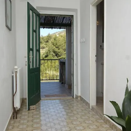 Apartment With A Parking Space Zavala, Hvar - 8802
